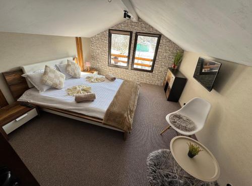 Delight House