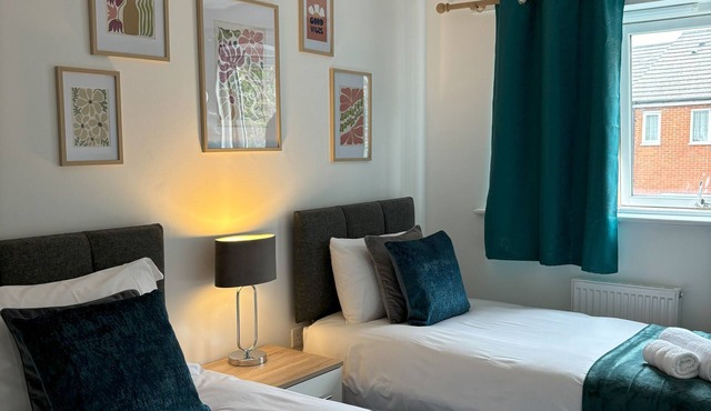 Delight Marvel- Waltham Place 3 bedroom house