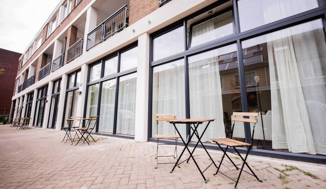Delightful 2 Bed Serviced Apartment 54m2 -MST40D-