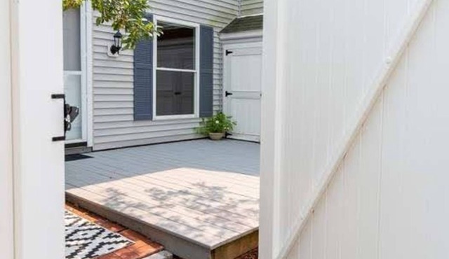 Delightful 2-bedroom condo in charming Dover