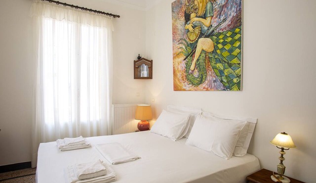 Delightful 2BR/2BA Apartment. Private Balcony & Access to Rooftop Garden! EP9U
