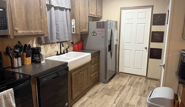 Delightful 3-bedroom home with a fenced in yard in Leicester