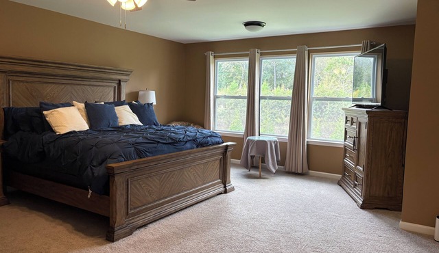 Delightful 4-bedroom house with AC in charming High Point