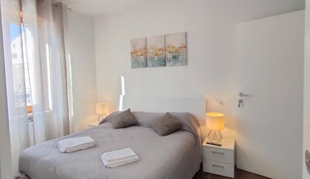 Delightful recently renovated apartment in the village of Tavullia