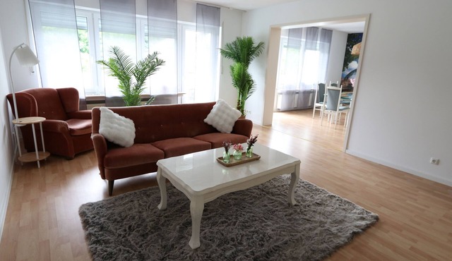 Delightful spacious apartment with WiFi in Schöllkrippen