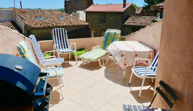 Delightful spacious home with private terrace