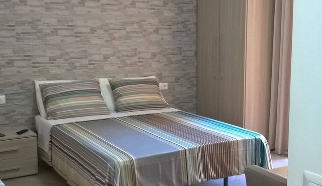 Delightful studio apartment with balcony - Holiday Home in Rome