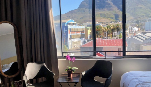 Delightful studio in Woodstock, Cape Town perfect for Couples and Digital Nomads