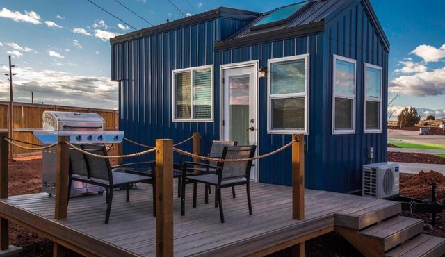 Delightful tiny home conveniently located