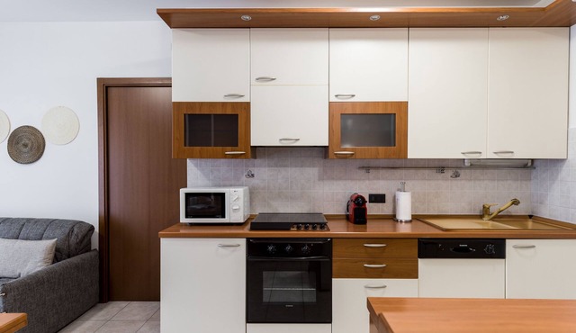 Della Guerrina 18C - One Bedroom Apartment, Sleeps 4