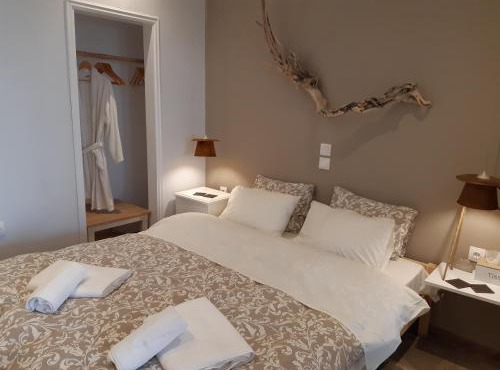 Delphic Moments I Cozy apt 1BR 2BA 2 double beds