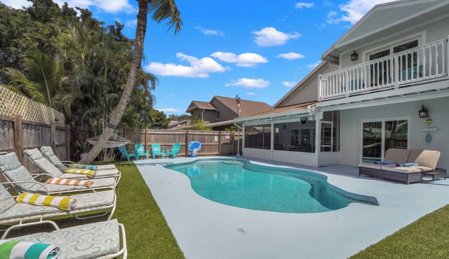Delray Beach - Group Getaway · Private Complex Heated pool, 2 houses, sleeps 16
