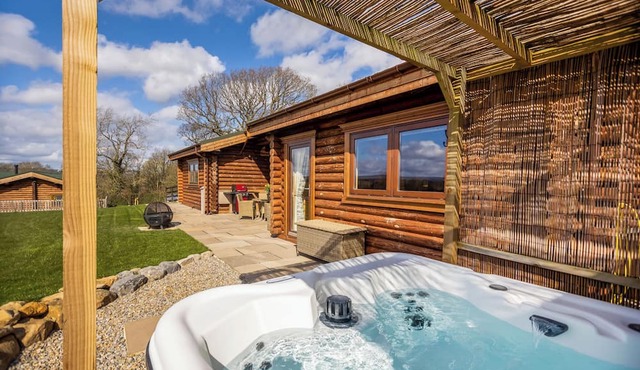 Deluxe and spacious lodge finished to the highest standard.