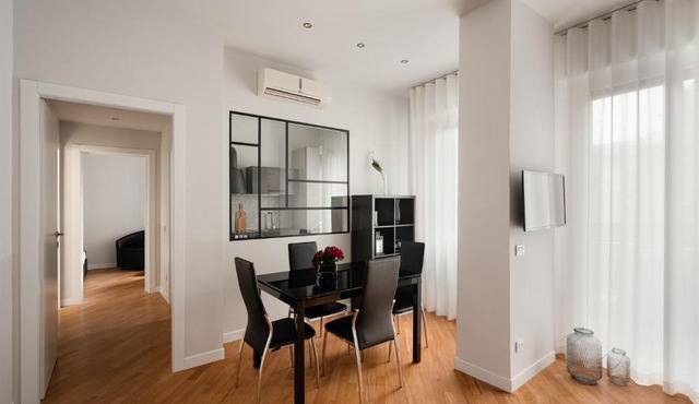 Deluxe central apartment