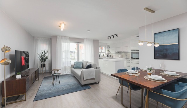 Deluxe Apartment 2 Schlafzimmer - Kostenlos Parken - Messe Flughafen - Balkon