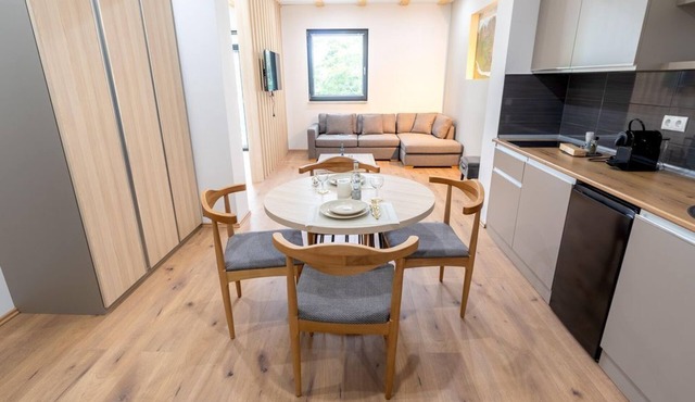 Deluxe double room - Colakation GmbH
