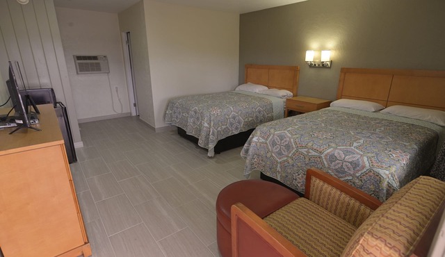 Deluxe Inn