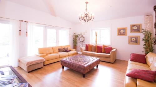 Deluxe Loft Mountain View