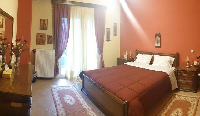 Deluxe Maisonettes