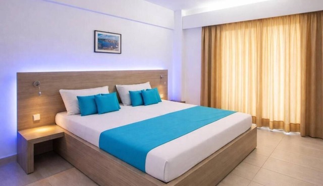 Deluxe Studio with A/C and Pool Access at Vergina Sun Hotel