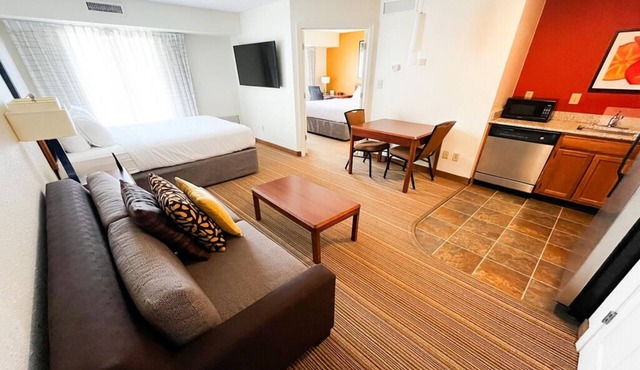 Deluxe Suite | 1 King Bed | Near Vulcan Park Museum