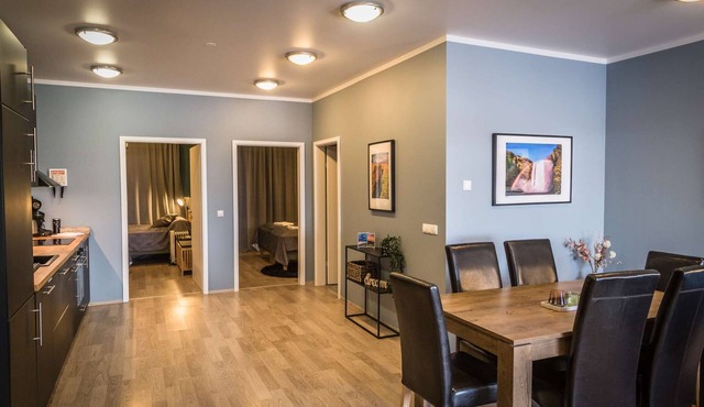 Deluxe Two Bedroom Apartment