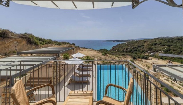 Deluxe Villa