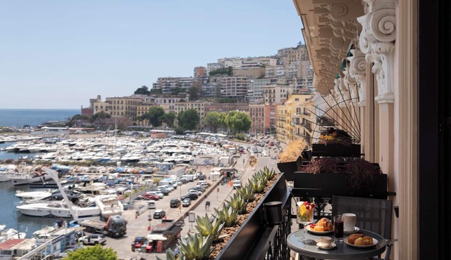 Demetra Luxury Suites