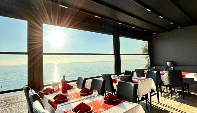 Deniz Otel