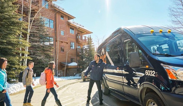 Denver International Airport Shuttle to Breckenridge / Keystone