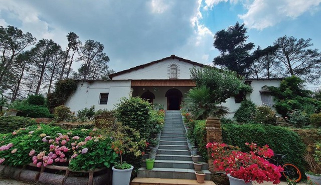 Deodar Homestay