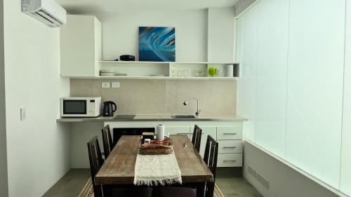 DEPARTAMENTO dos dormitorios en Martinez, cercano a CABA, zona clinicas y oficinas, con AA y Wifi, ideal familias
