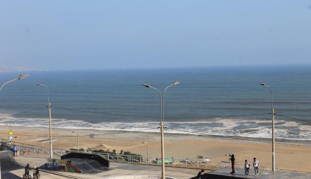 Departamento lujoso frente al mar