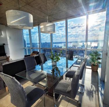 Departamento súper céntrico con vista al río Paraná
