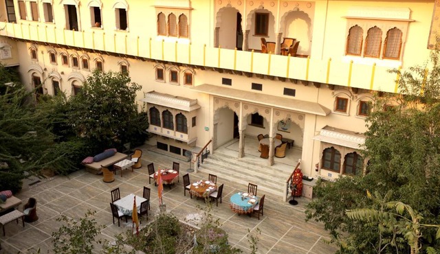 Dera Mandawa