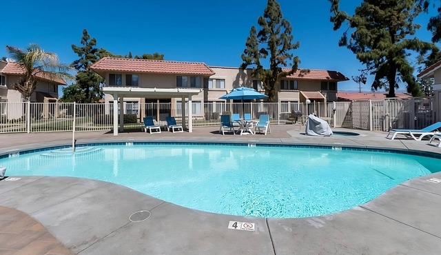 Desert Getaway 2 Units | Kitchen | Pool | Free Parking