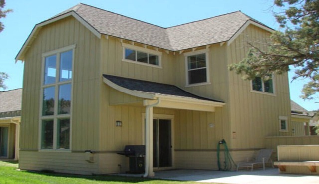 Desert Sky, Eagle Crest Home. Golf on site, close to pool