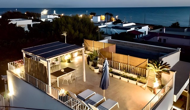 Design apartment with rooftop by the sea