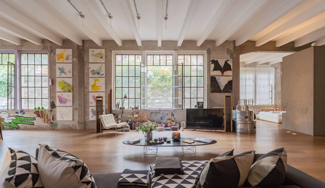 Design Loft With Private Parking