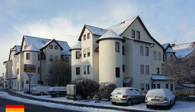Designer apartment near airport/fair