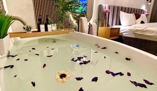 Designer Apartment with SPA complex & Jacuzzi near Bahai Garden Haifa