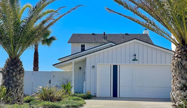 Designer Beachfront Home on the Sand
