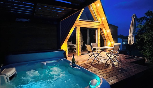 Designer chalet with private Jacuzzi and magical view