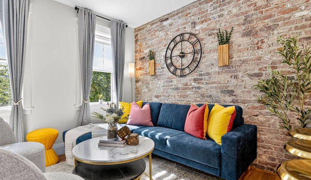 Designer Home 3BR 2Bath Harvard MIT Vintage/Modern retreat