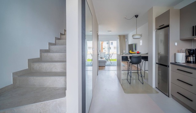 Designer maisonette 2 bedrooms Terrace - Barbecue table - Fitness area