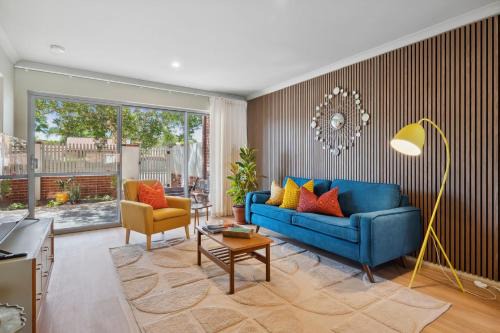 Designer Stay with Courtyard Bassendean near Swan Valley
