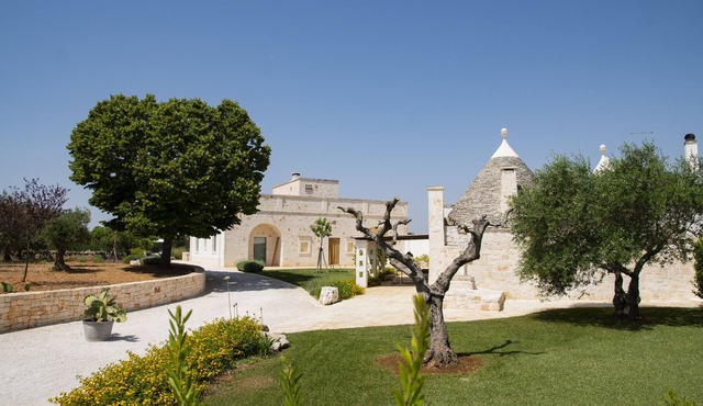 Designer villa with pool in Itria Valley
