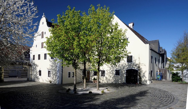 "Designloft Thierhaupten - Creative retreat & Maisonette house "