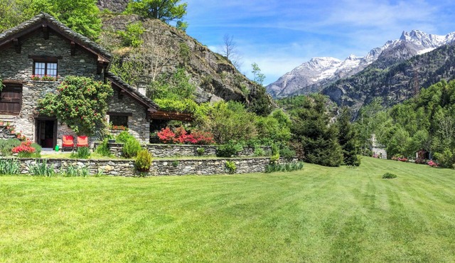 Detached 3½-room rustico with spacious and well-kept garden plot