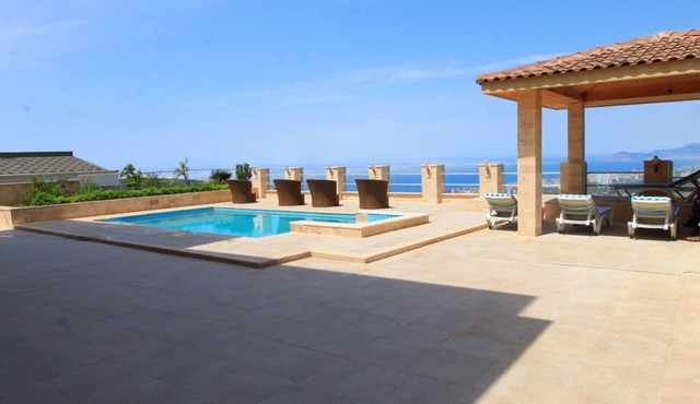 Detached duplex villa